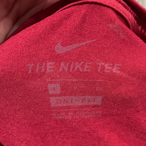 NWOT Nike Dri-Fit Mens T-Shirt Long Sleeve Crewneck Pullover Lightweight Red S - Picture 4 of 5